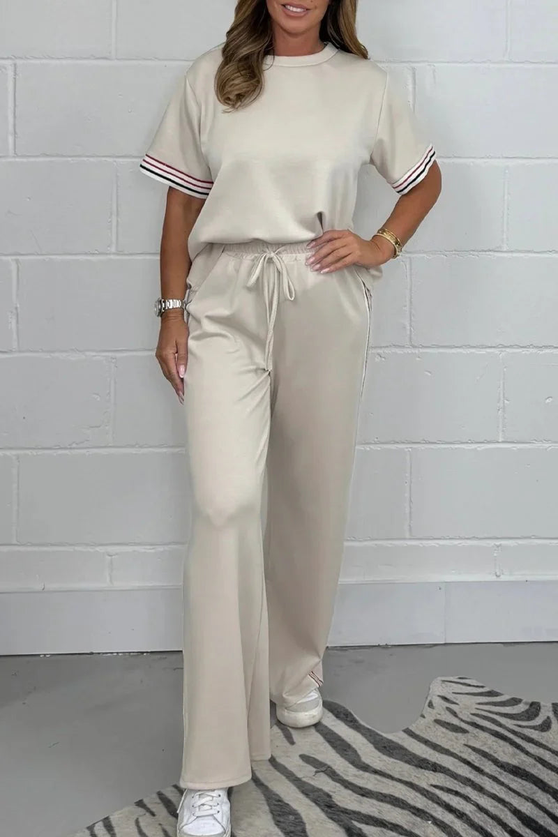 Milla™ - T-shirt à manches courtes avec rayures latérales et pantalon de jogging pour femme