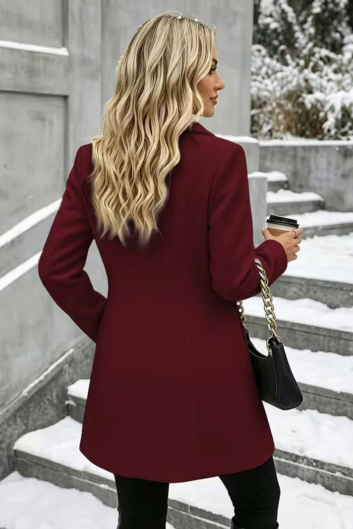 Brune - Manteau femme cintré à col classique et fermeture boutonnée