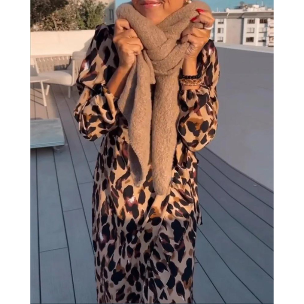 Marguerite™ - Robe à imprimé léopard avec col en V