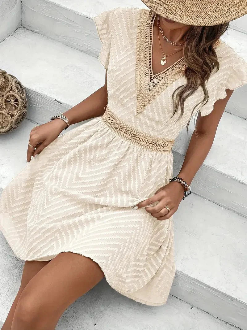 Esoline - Robe courte femme brodée à col V et taille marquée
