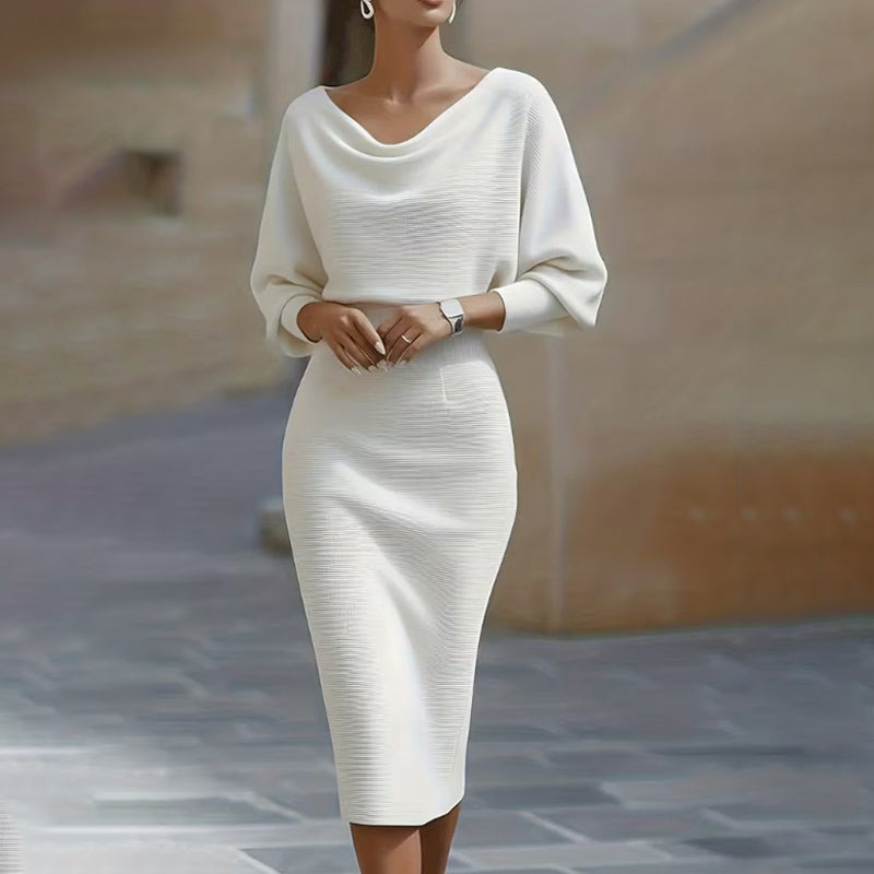 Cyranisse - Robe Sculptante Élégance Contemporaine
