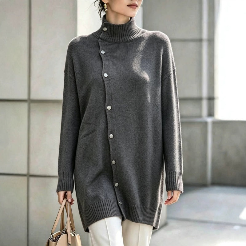 Clarinde - Pull femme en maille à col roulé avec boutons asymétriques